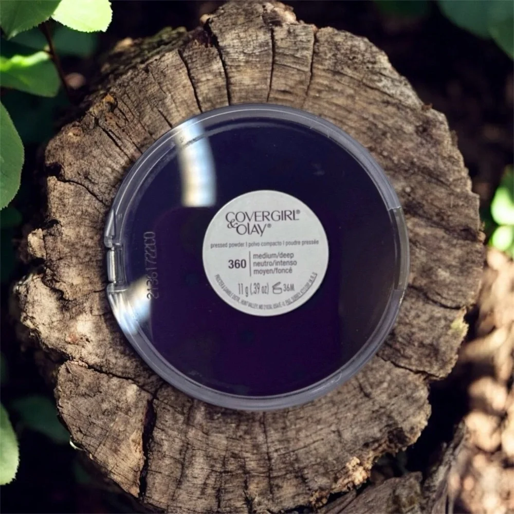 ⭐️ Covergirl & Olay Pressed Powder-Shade 360 Medium/Deep